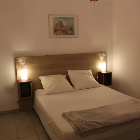 Gites Les Oiseaux Voyageurs Le Douny Appartement Grignan
